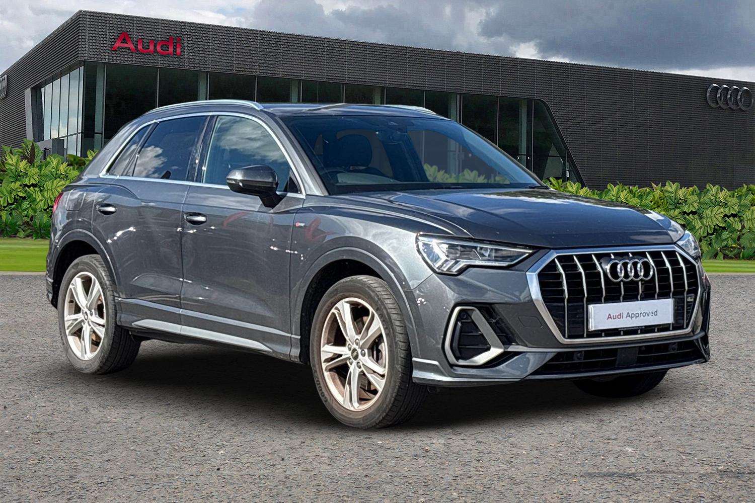 Main listing image - Audi Q3