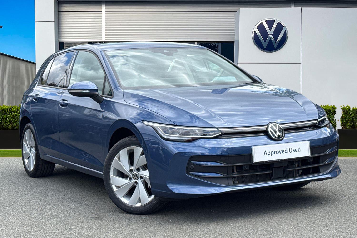 Main listing image - Volkswagen Golf