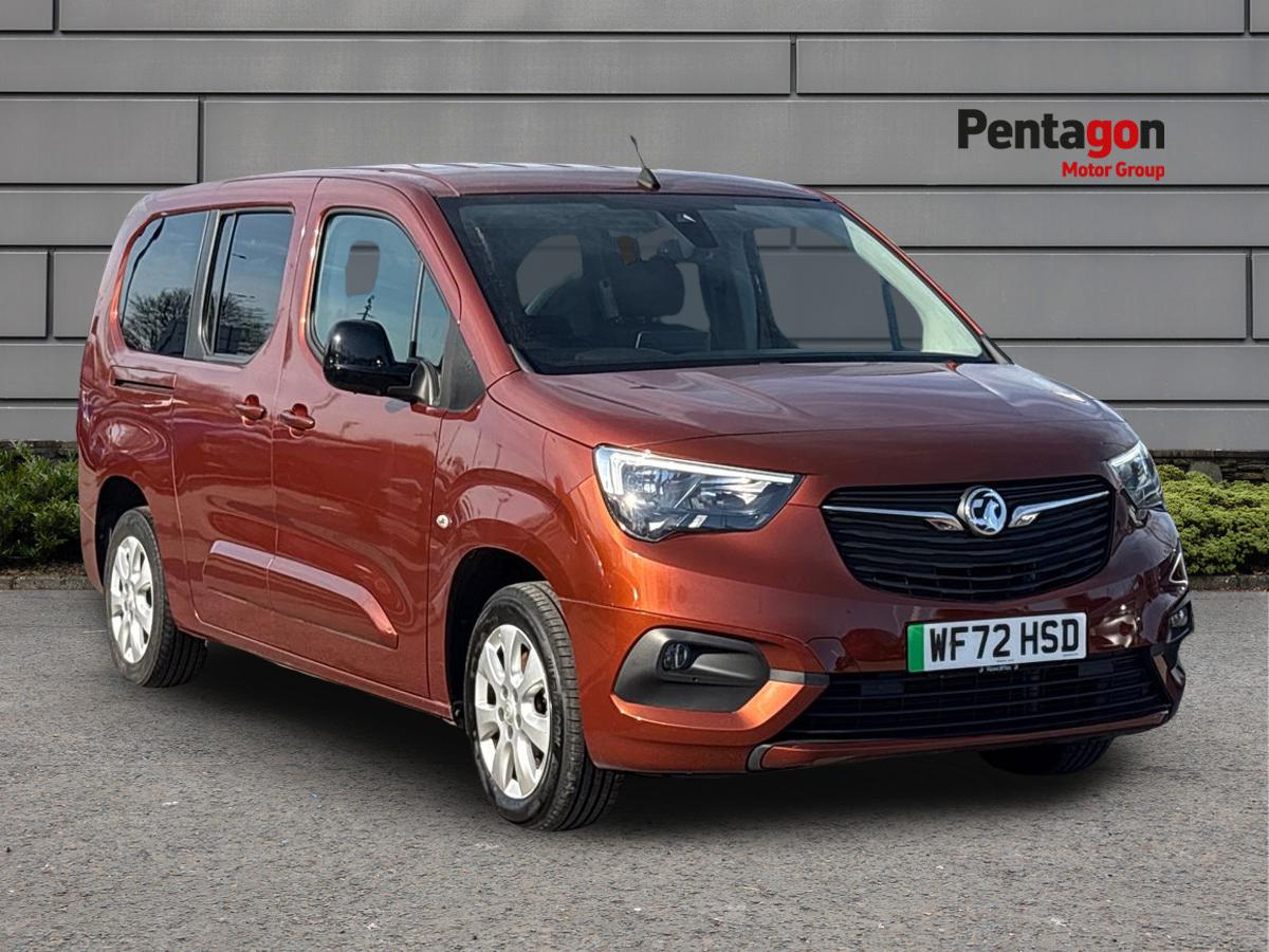 Main listing image - Vauxhall Combo Life-e