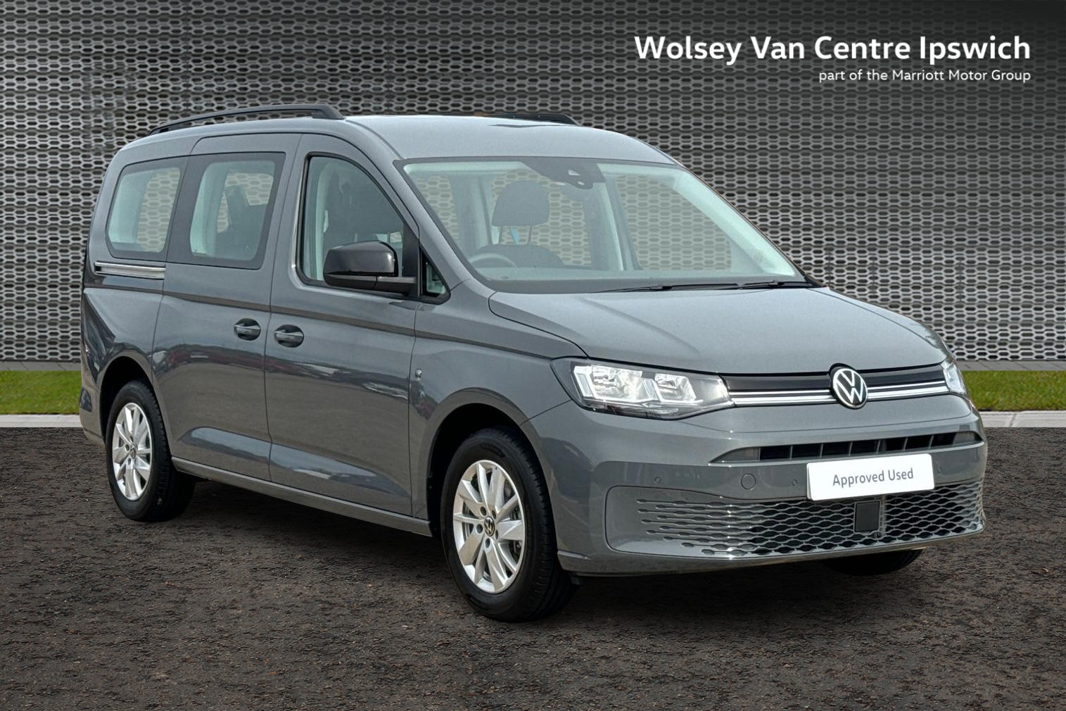 Main listing image - Volkswagen Caddy Maxi Life