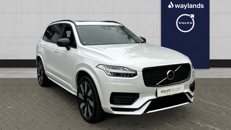 Main listing image - Volvo XC90