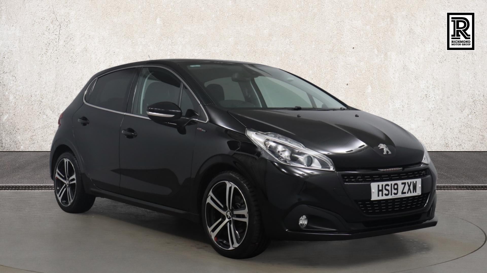 Main listing image - Peugeot 208