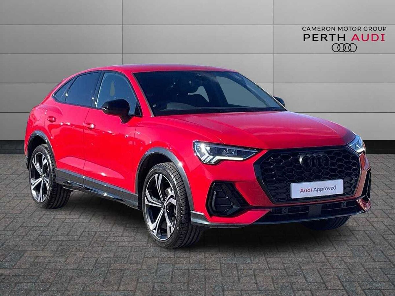 Main listing image - Audi Q3