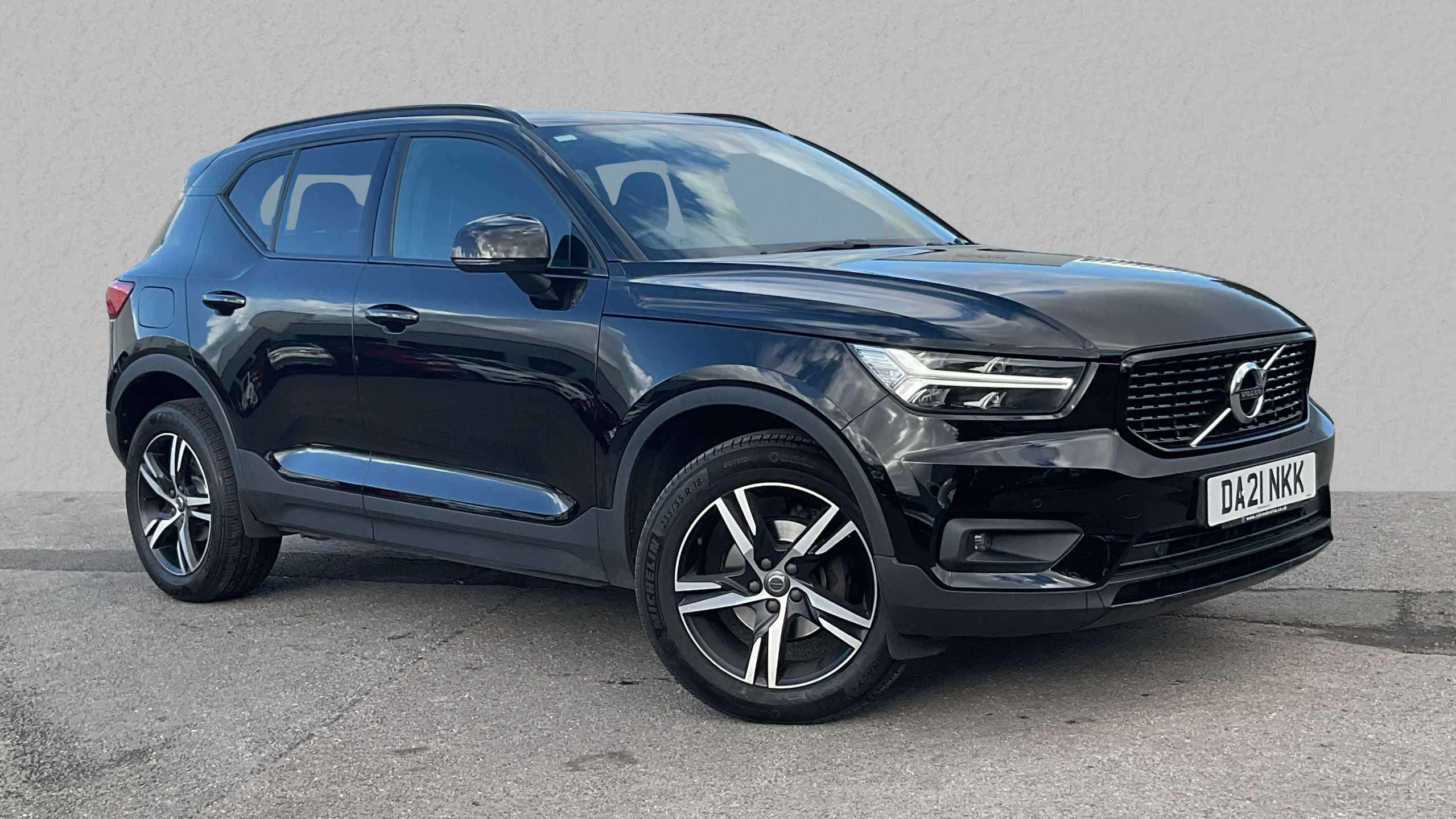 Main listing image - Volvo XC40