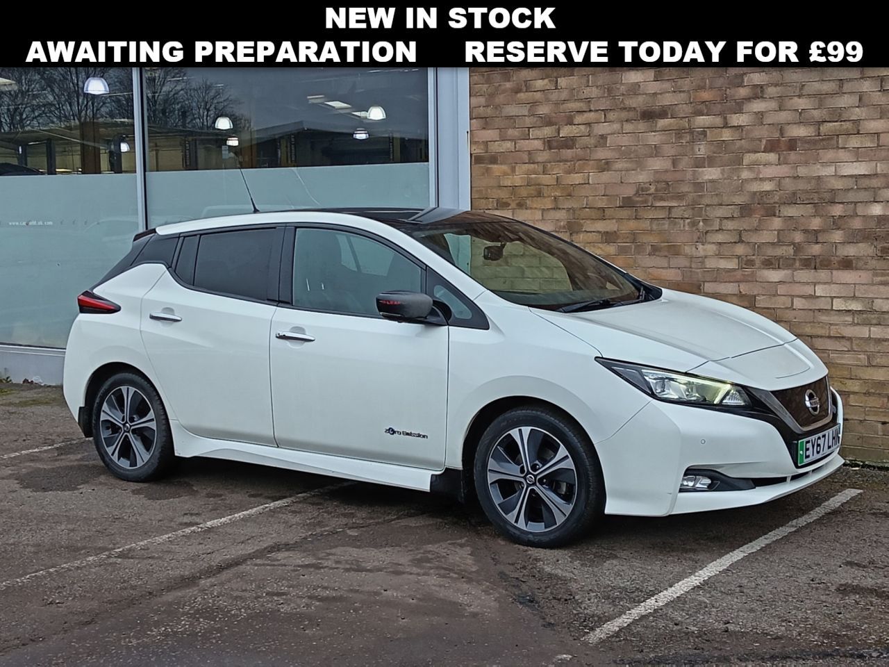 Main listing image - Nissan Leaf