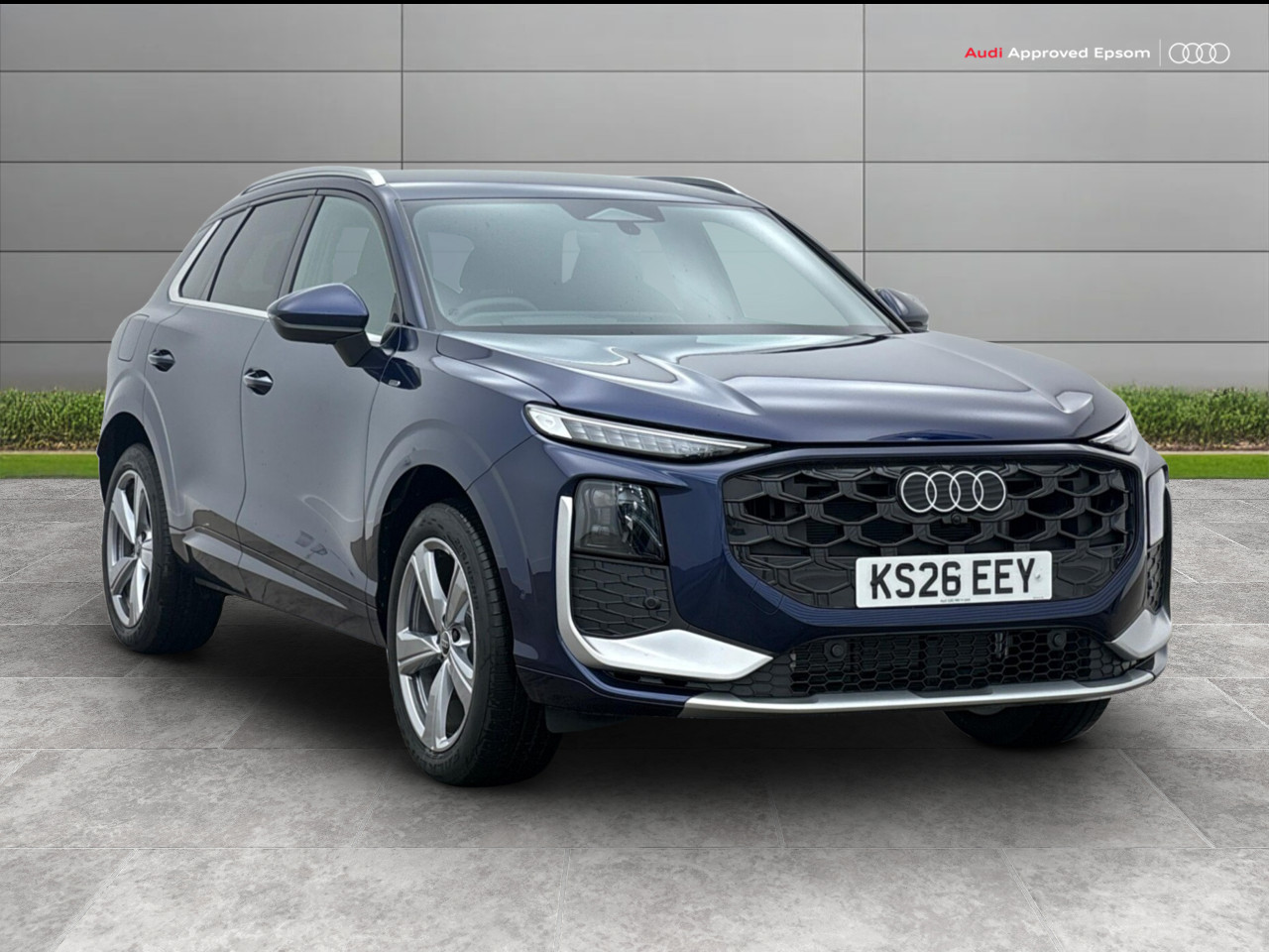 Main listing image - Audi Q3