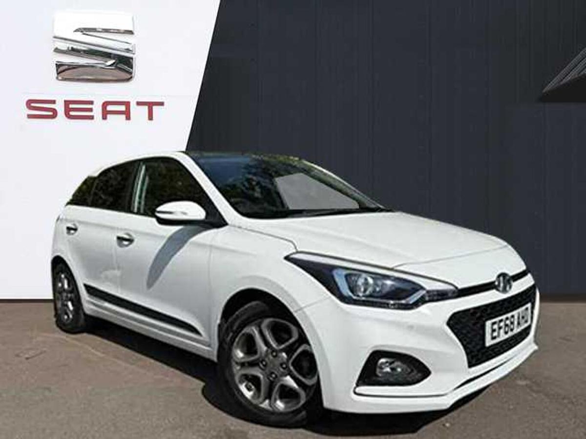 Main listing image - Hyundai i20