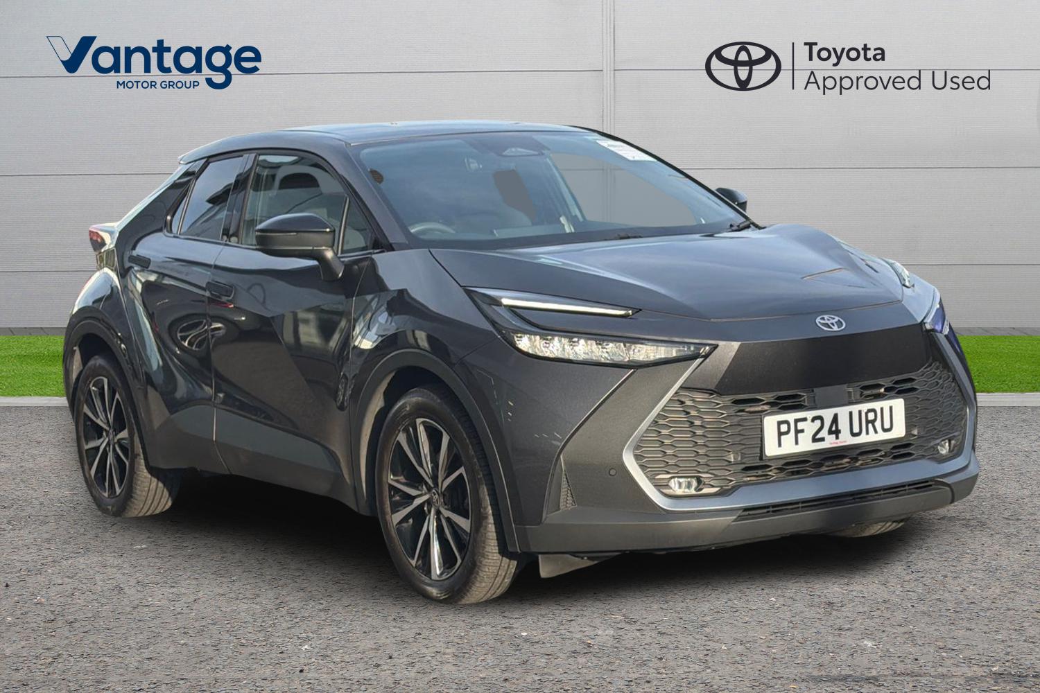Main listing image - Toyota C-HR