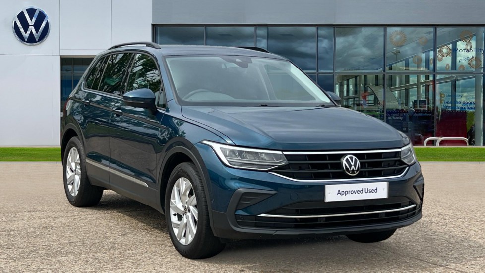 Main listing image - Volkswagen Tiguan