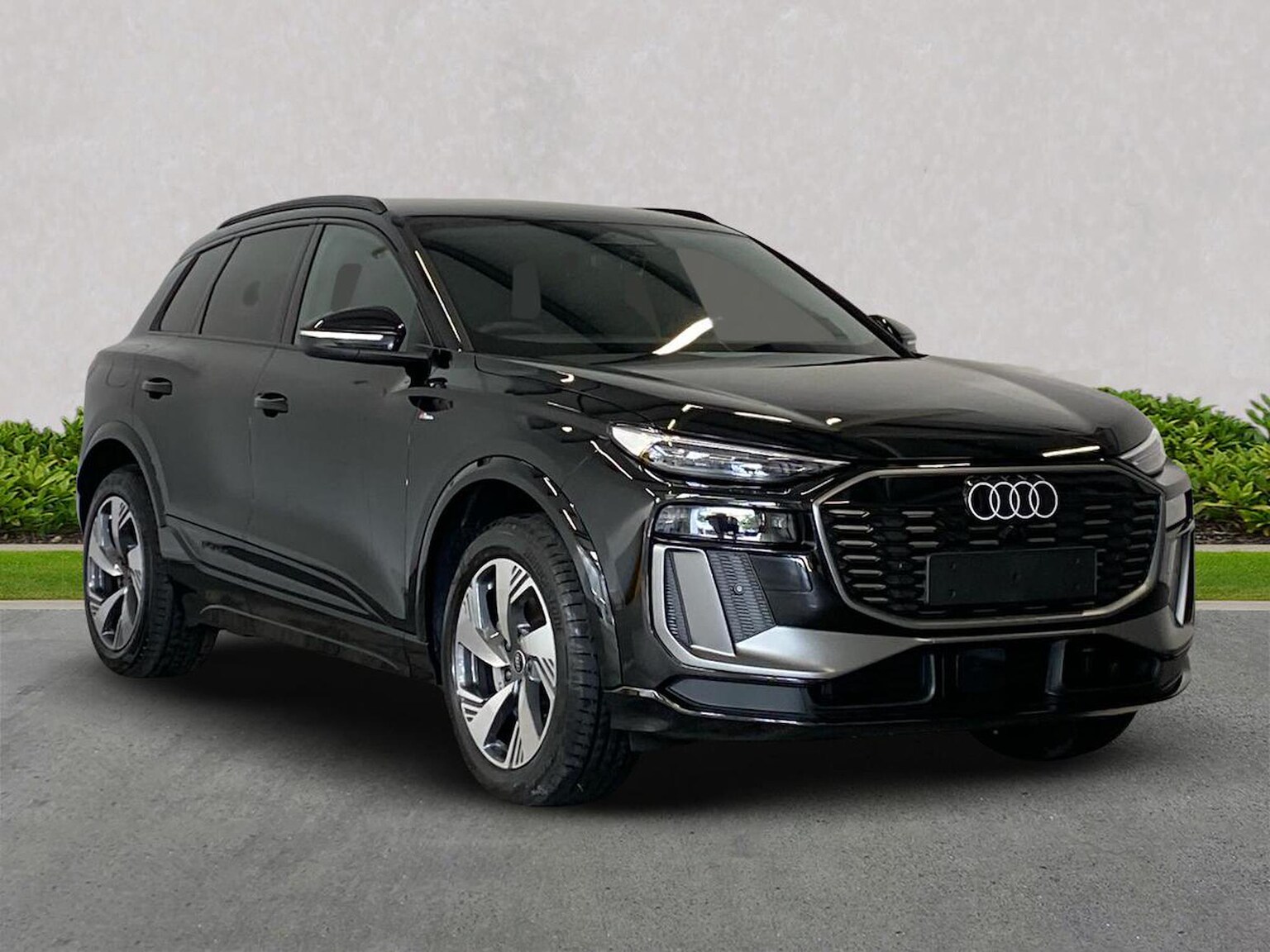 Main listing image - Audi Q6 e-tron