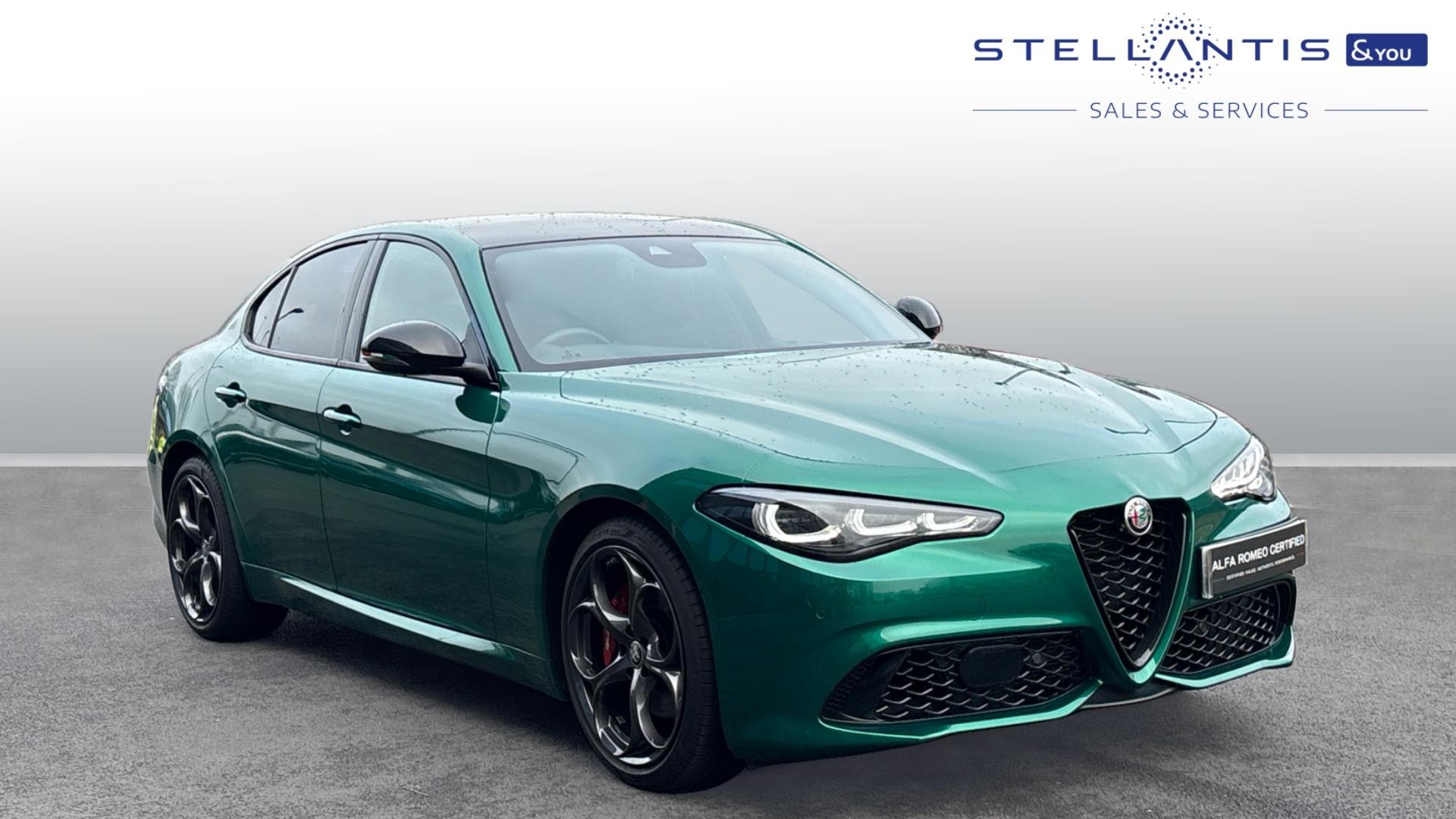 Main listing image - Alfa Romeo Giulia