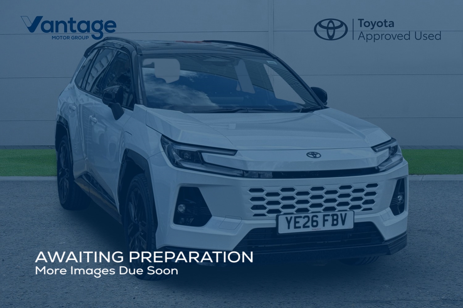 Main listing image - Toyota RAV4