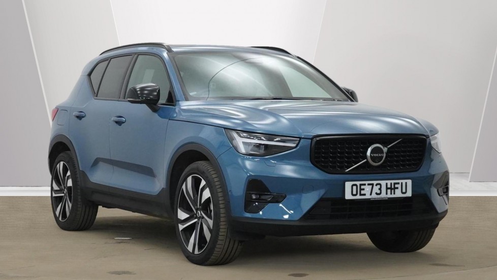 Main listing image - Volvo XC40