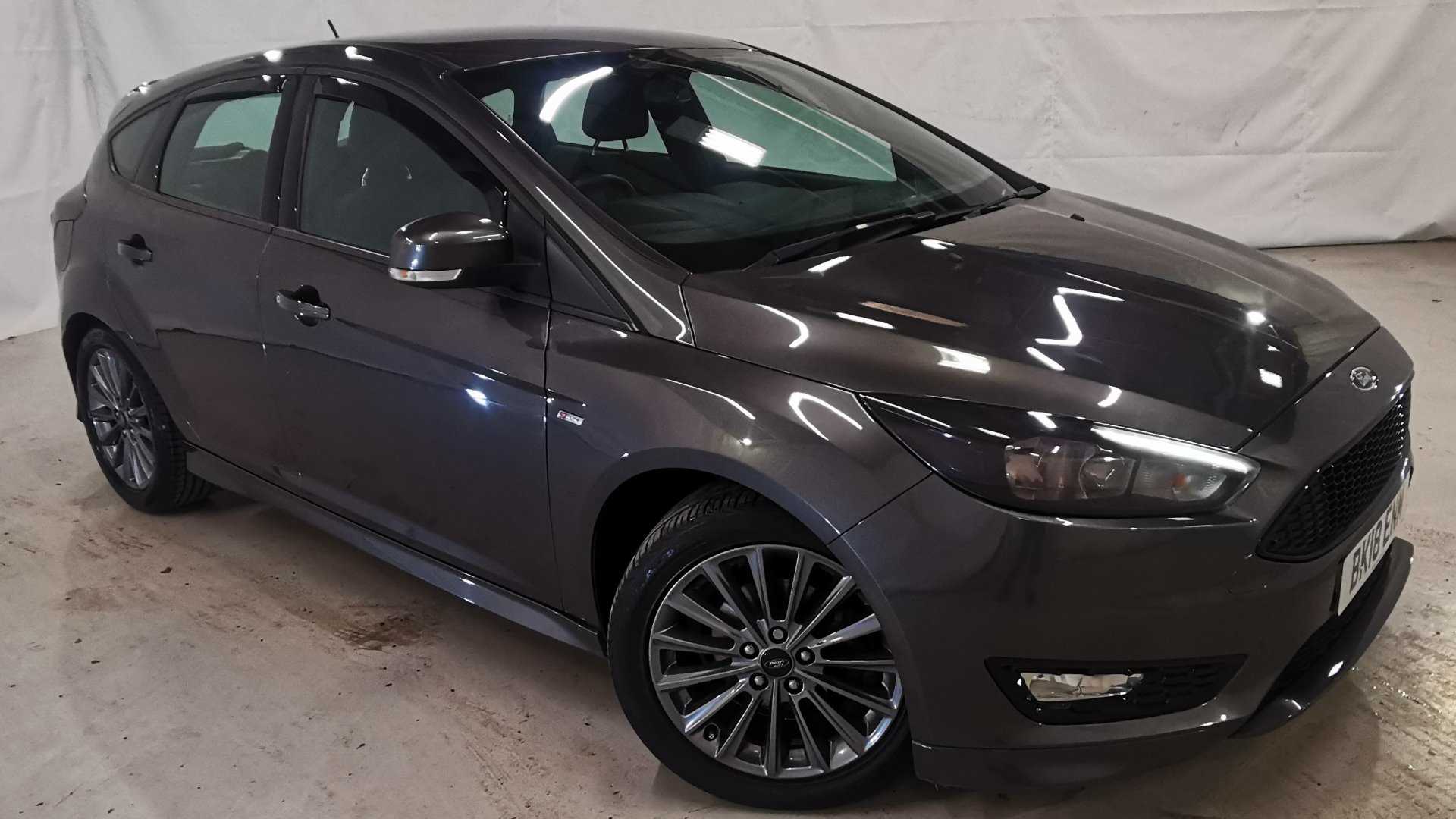 Main listing image - Ford Focus