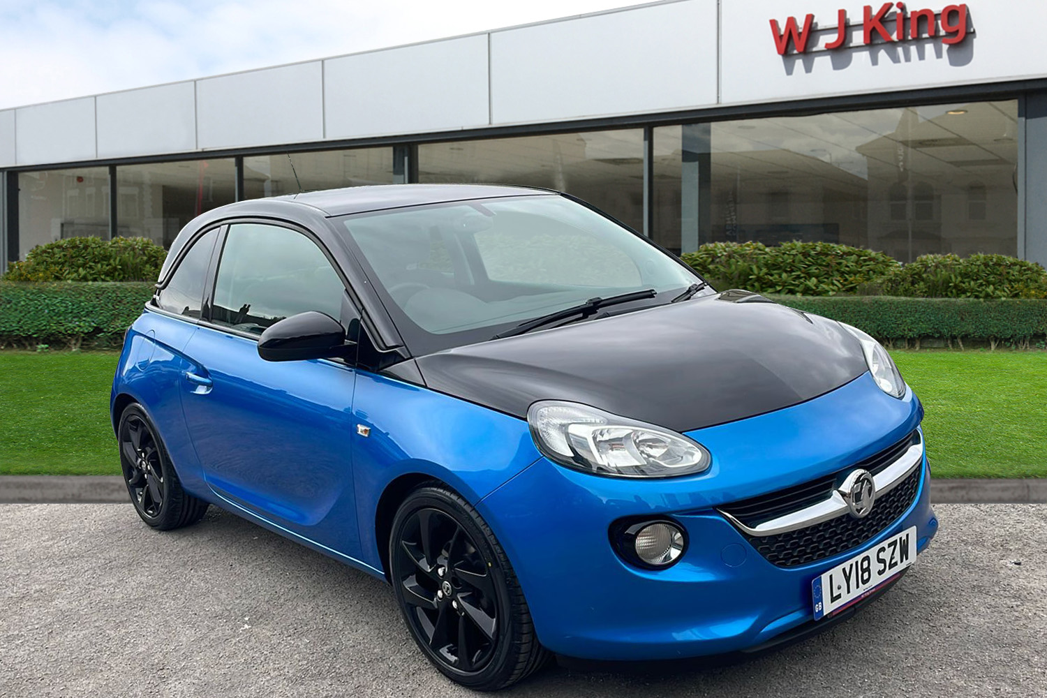 Main listing image - Vauxhall Adam