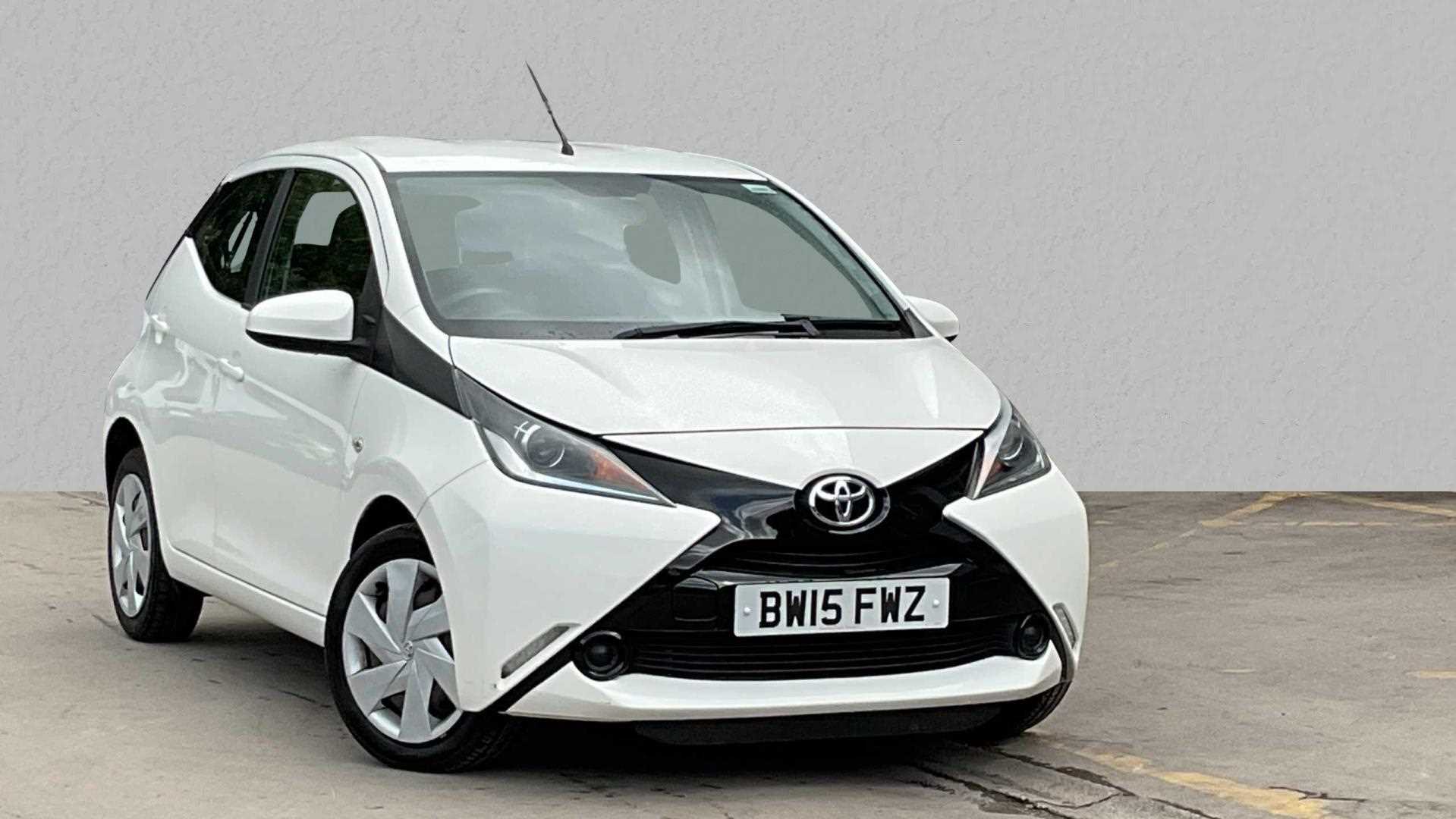 Main listing image - Toyota Aygo