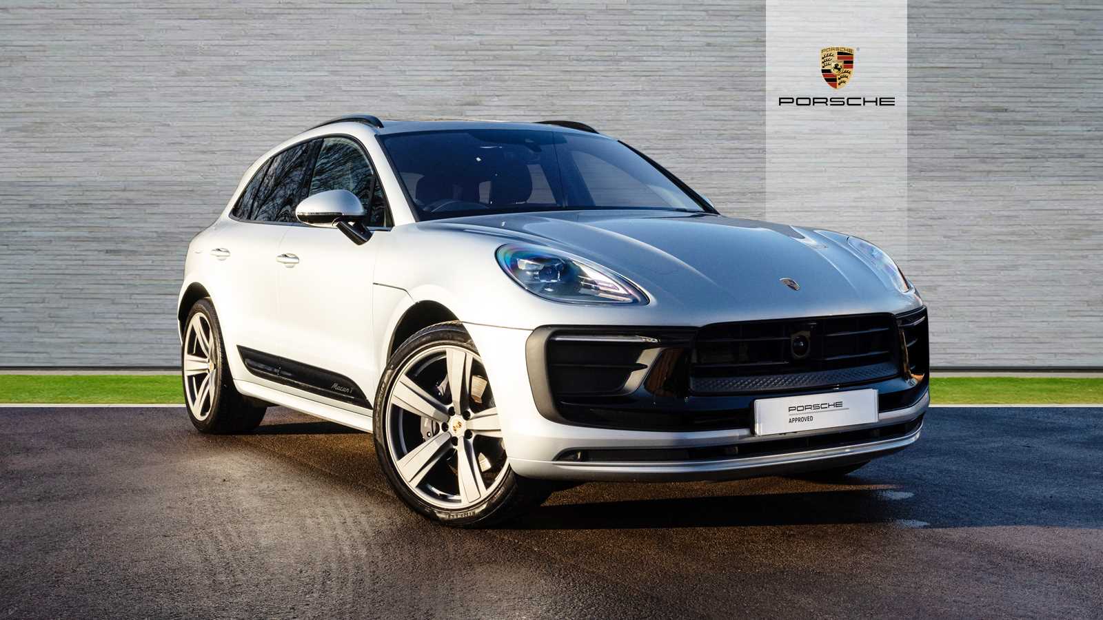 Main listing image - Porsche Macan