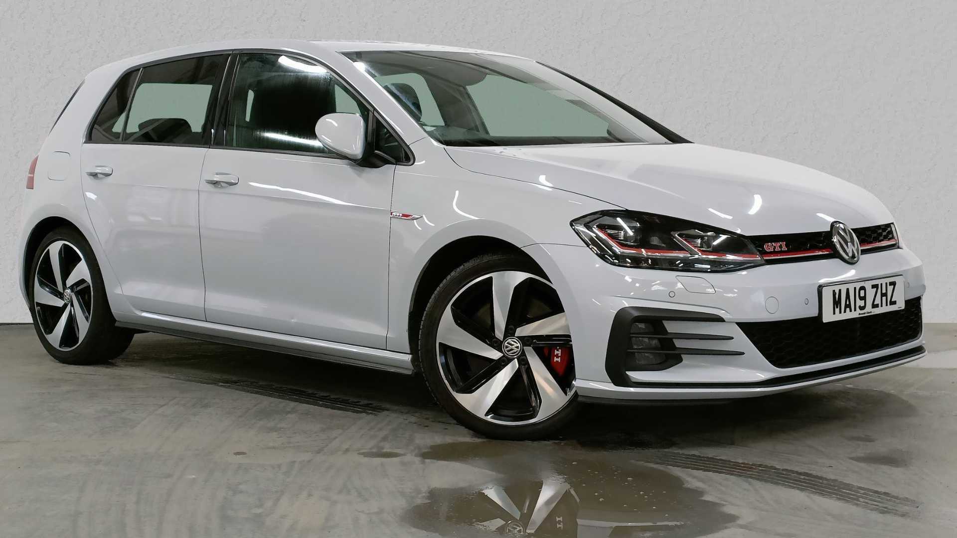 Main listing image - Volkswagen Golf GTI