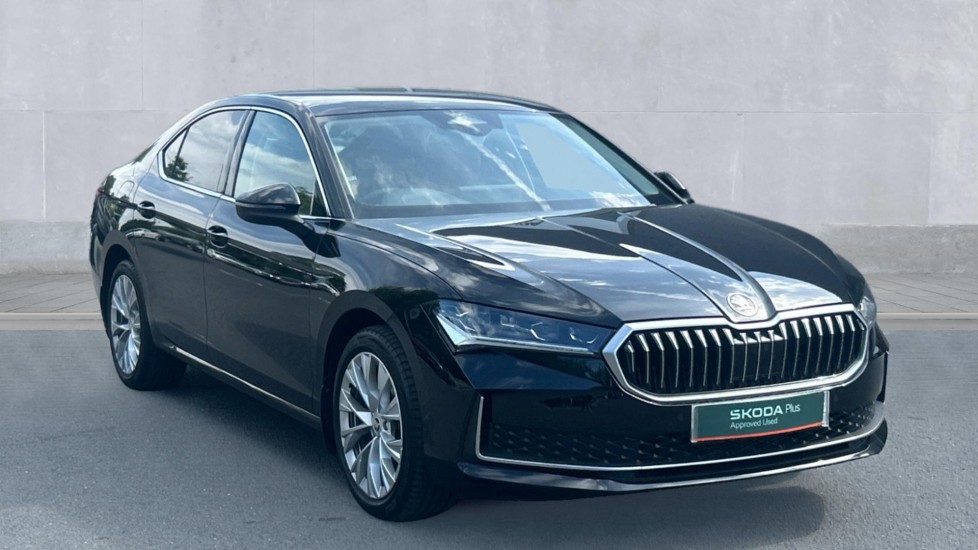 Main listing image - Skoda Superb