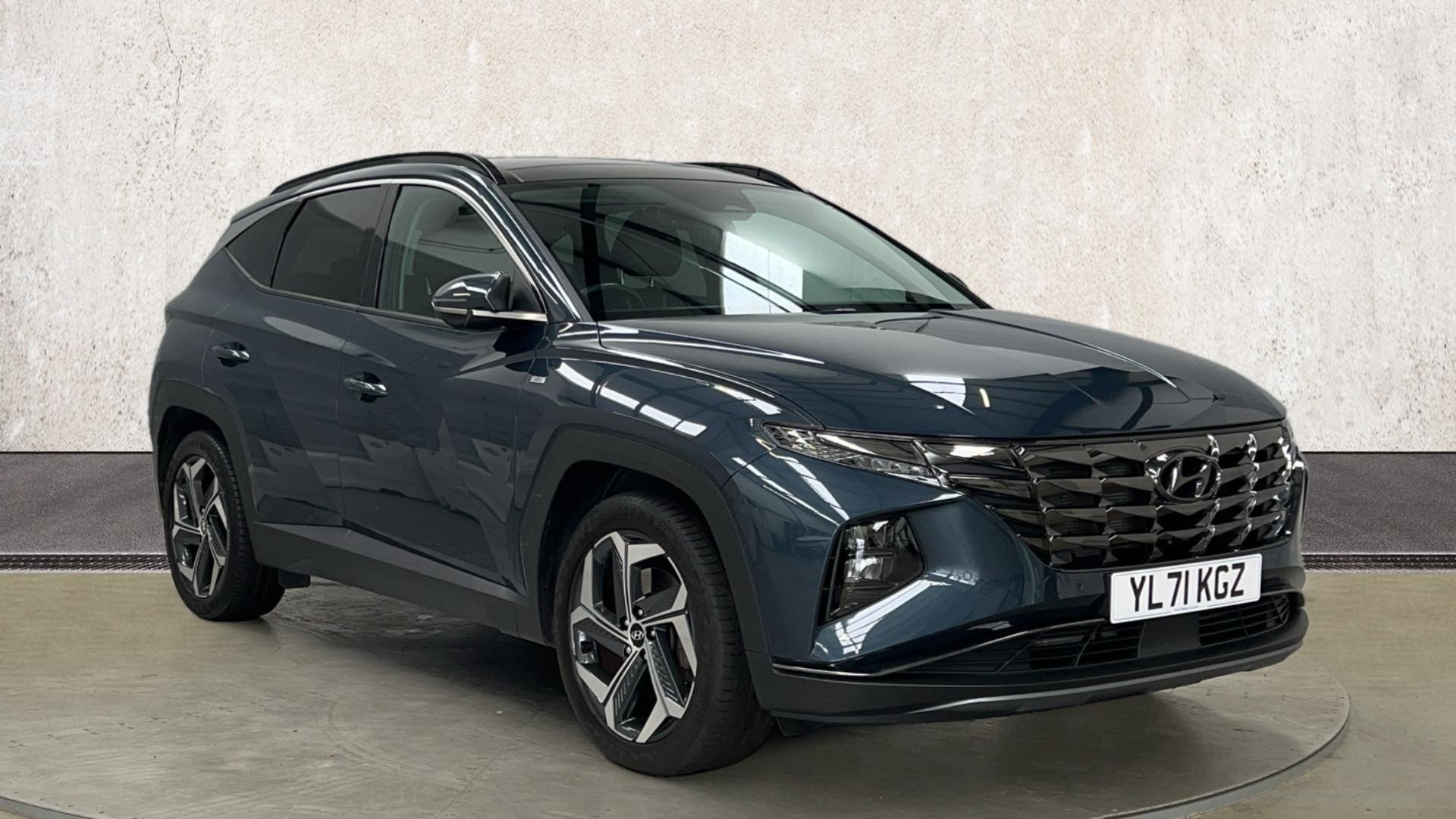 Main listing image - Hyundai Tucson