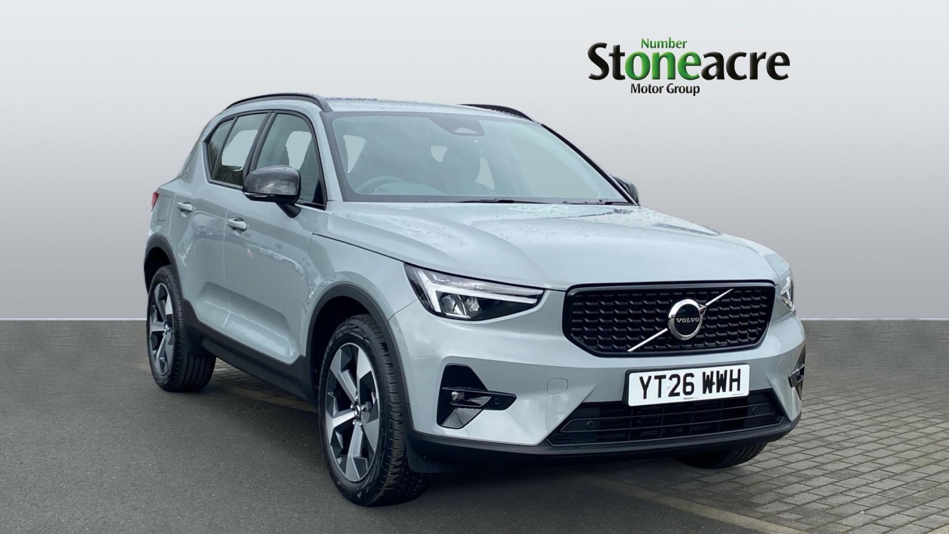 Main listing image - Volvo XC40