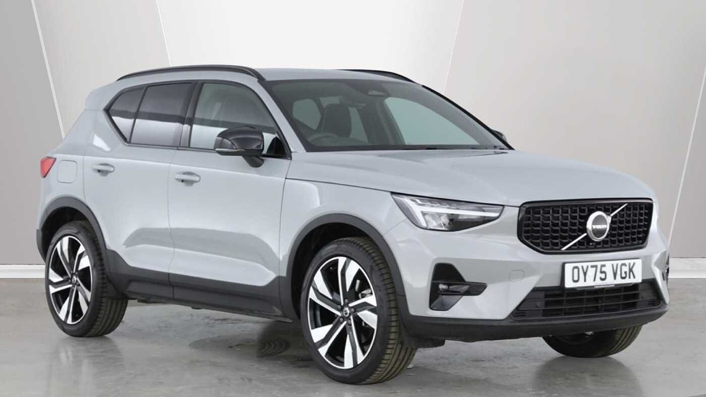 Main listing image - Volvo XC40