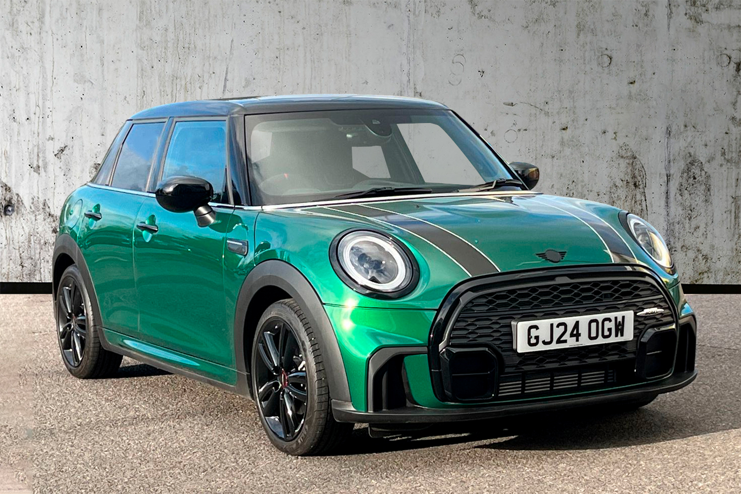 Main listing image - MINI Hatchback 5dr