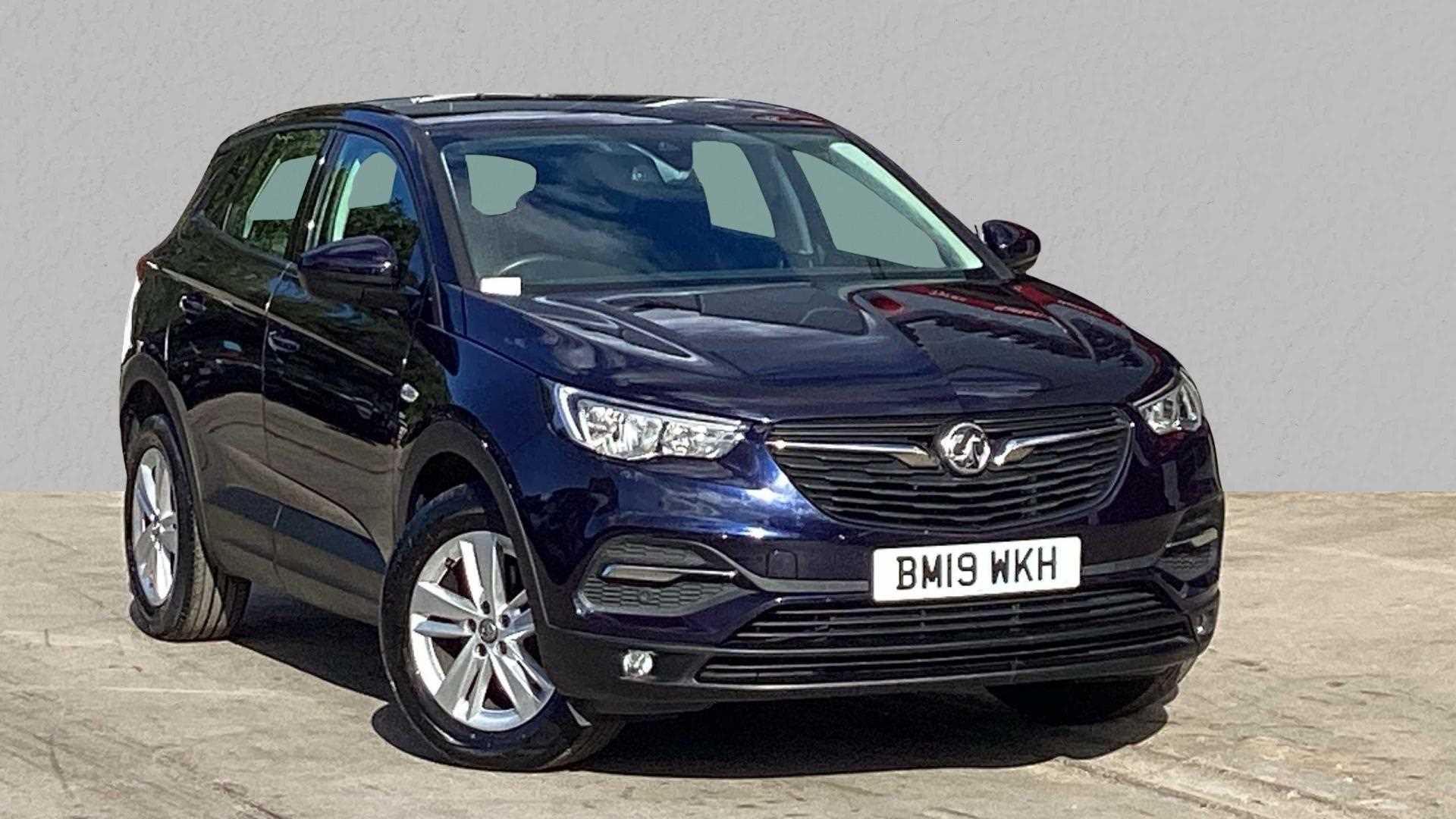 Main listing image - Vauxhall Grandland X