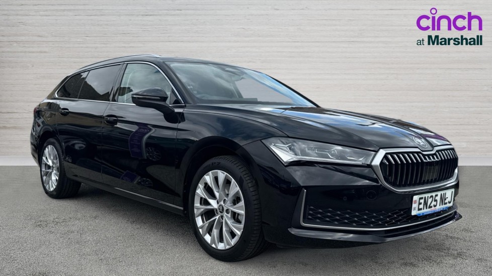 Main listing image - Skoda Superb Estate