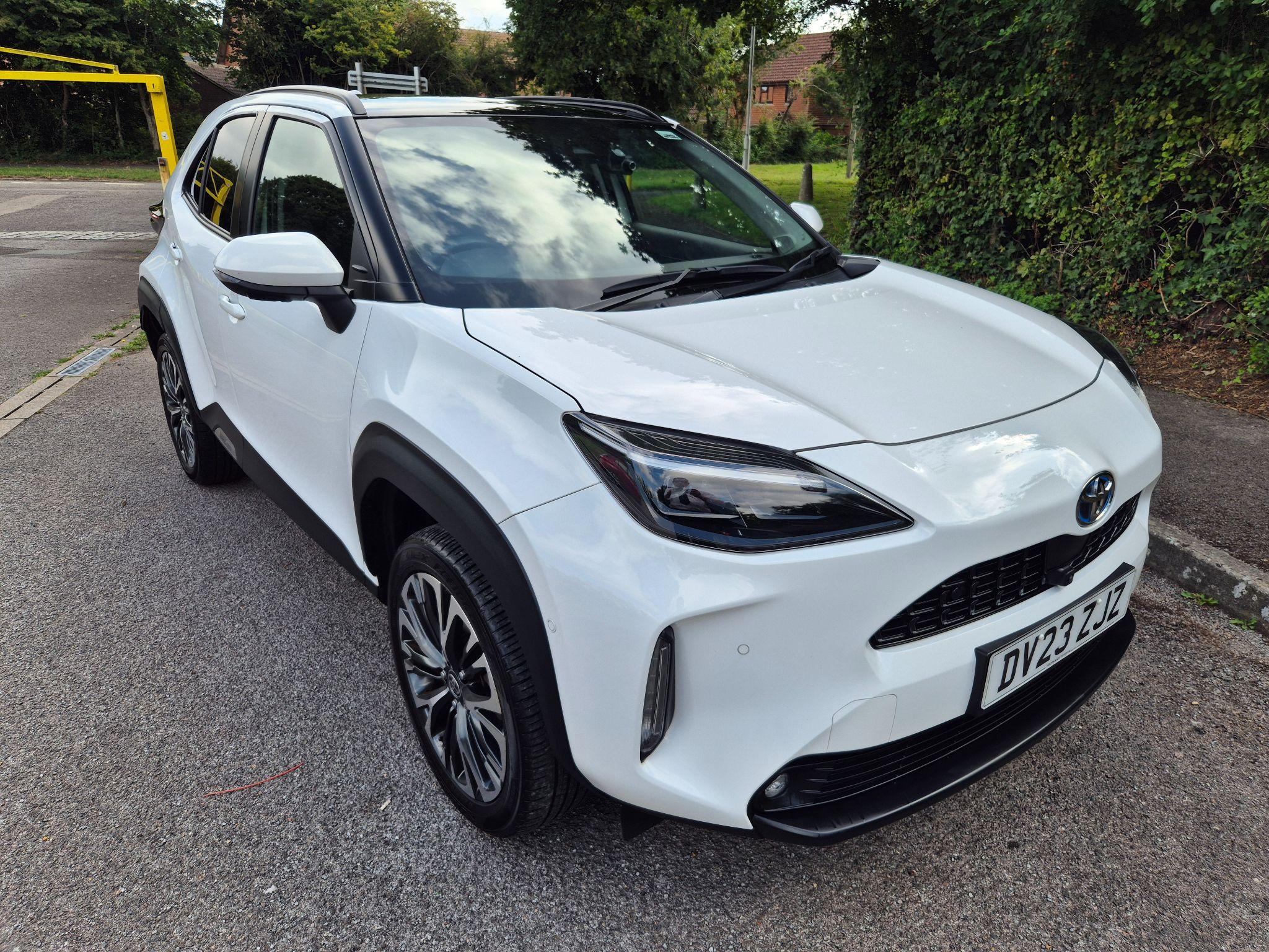 Main listing image - Toyota Yaris Cross