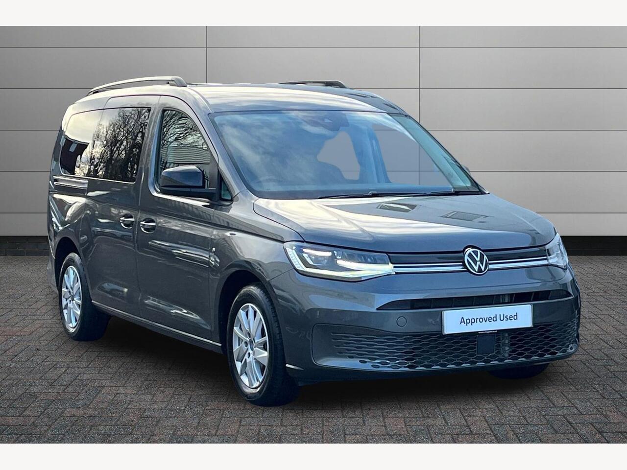 Main listing image - Volkswagen Caddy Maxi Life