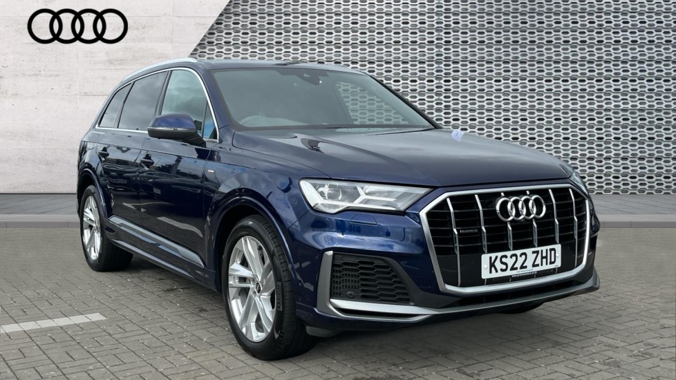 Main listing image - Audi Q7