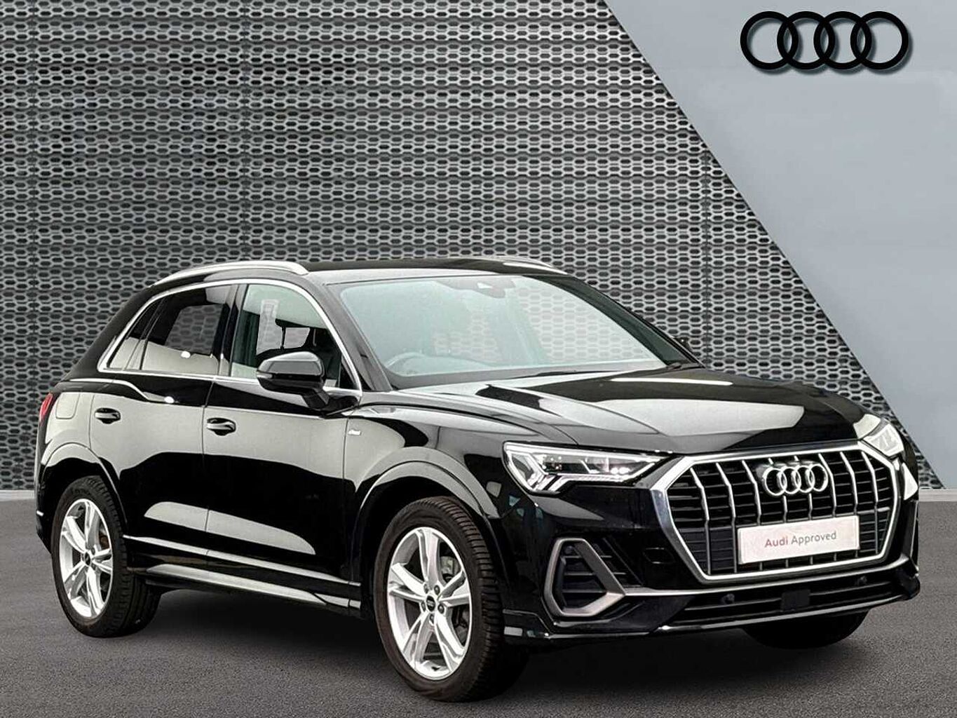Main listing image - Audi Q3