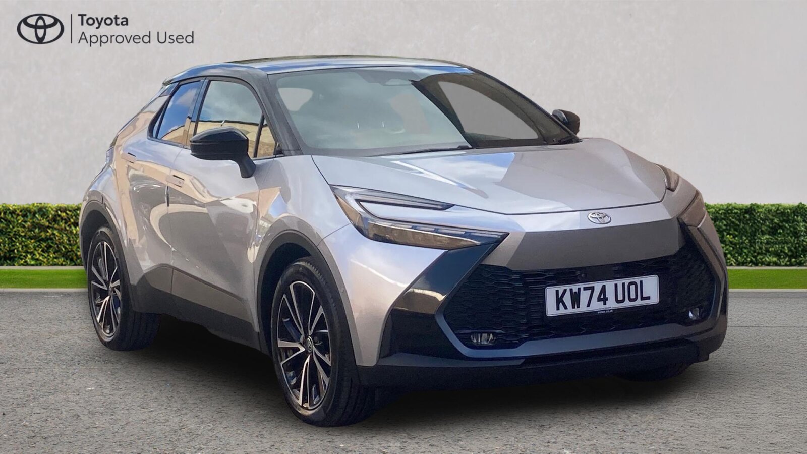 Main listing image - Toyota C-HR