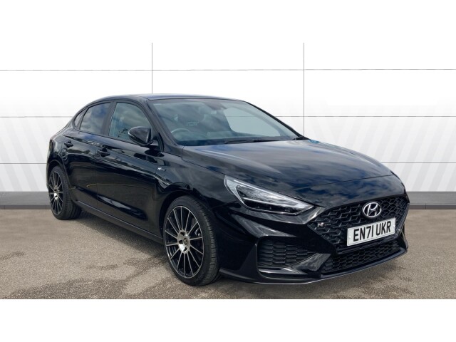 Main listing image - Hyundai i30 Fastback