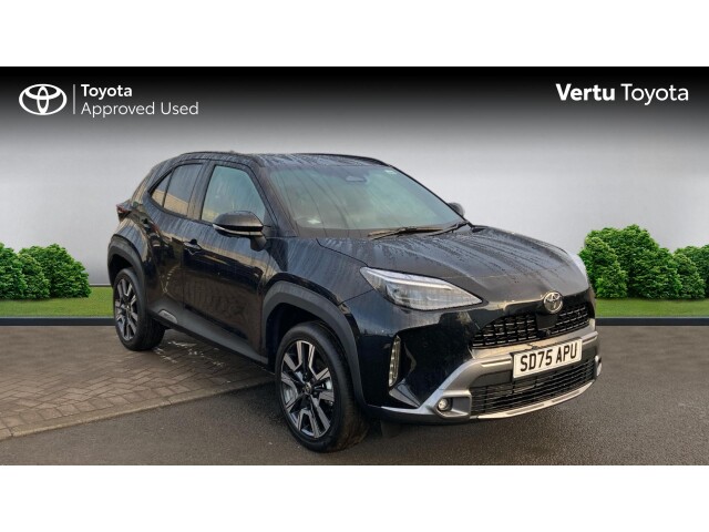 Main listing image - Toyota Yaris Cross