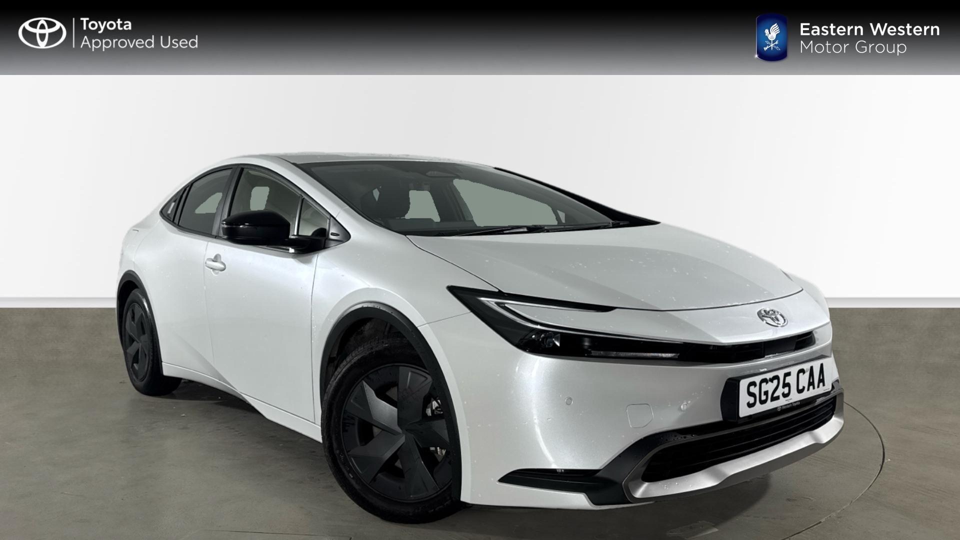 Main listing image - Toyota Prius Plug-In