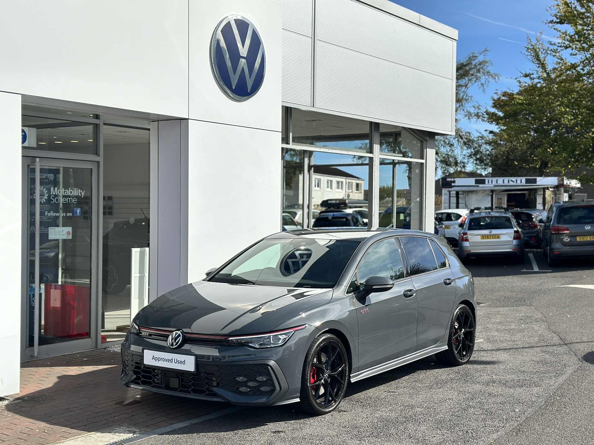 Main listing image - Volkswagen Golf GTI