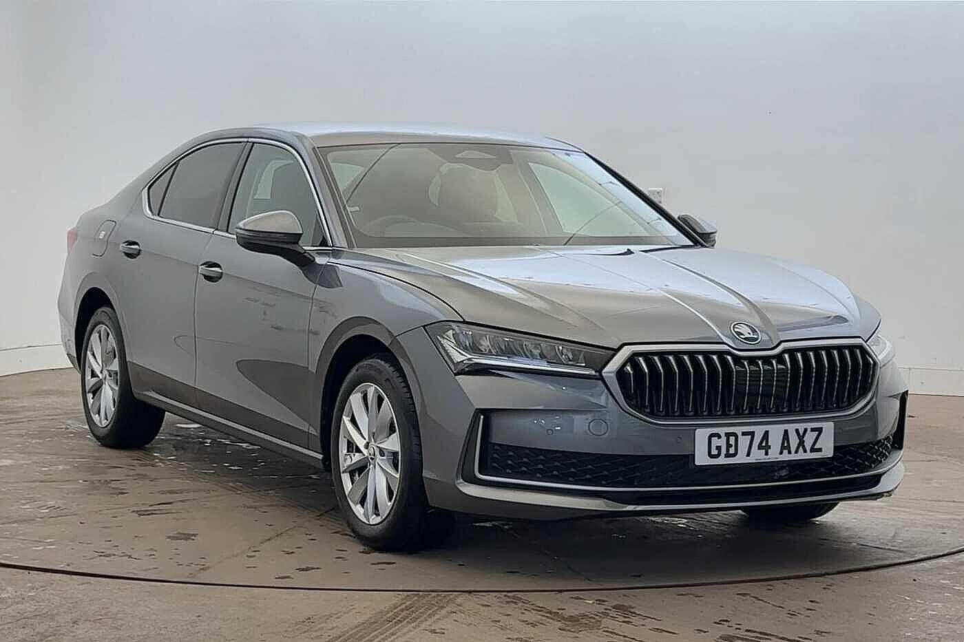 Main listing image - Skoda Superb