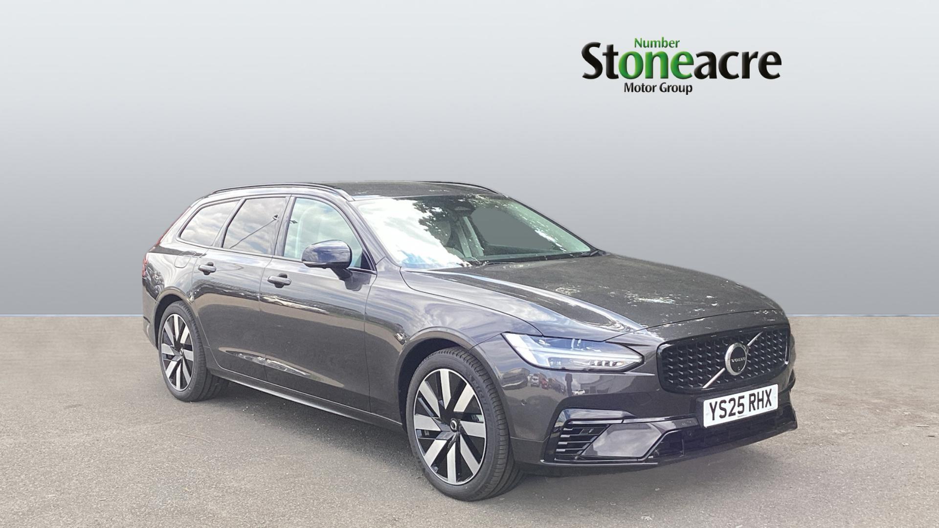 Main listing image - Volvo V90