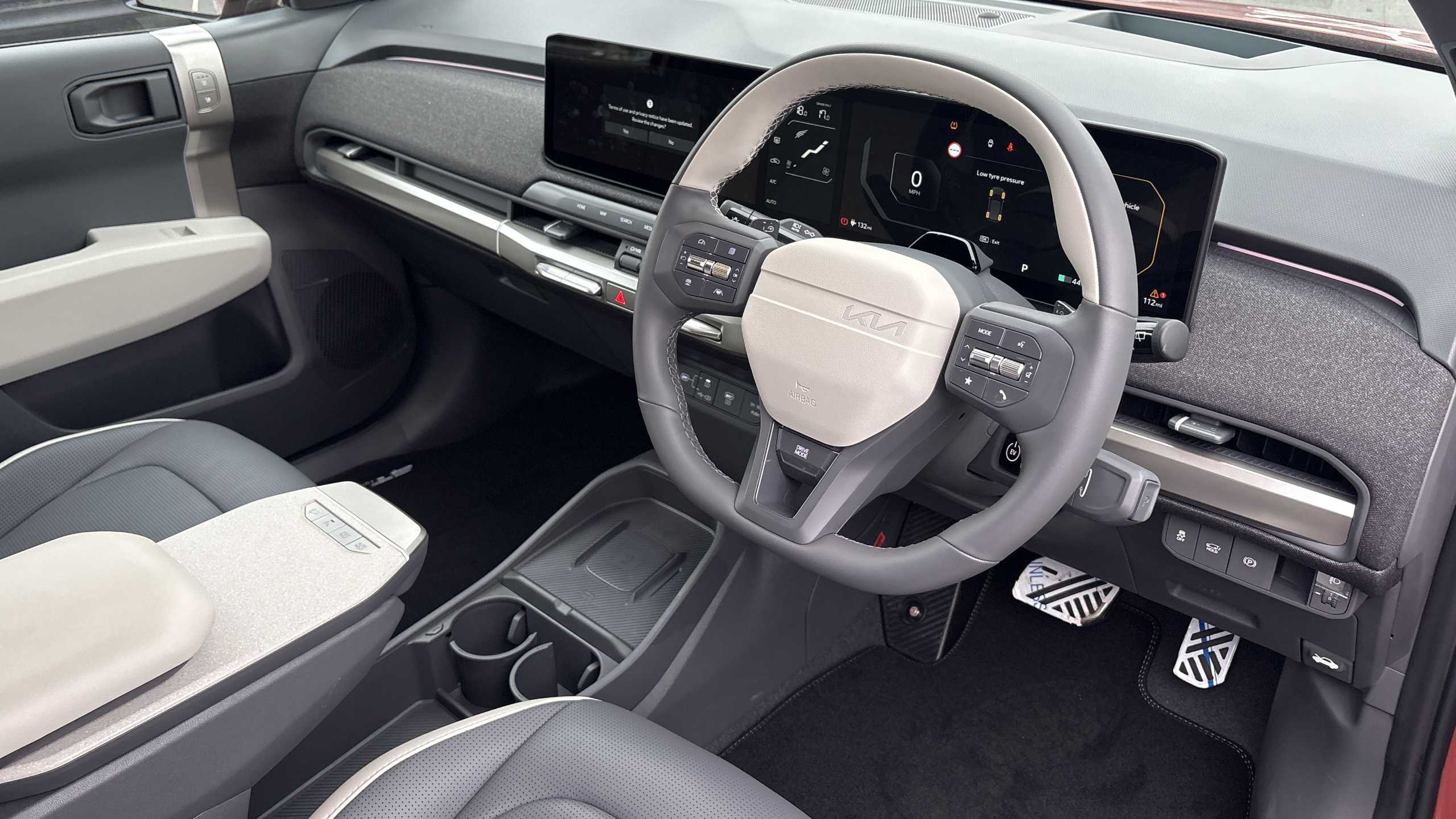 Main listing image - Kia EV3