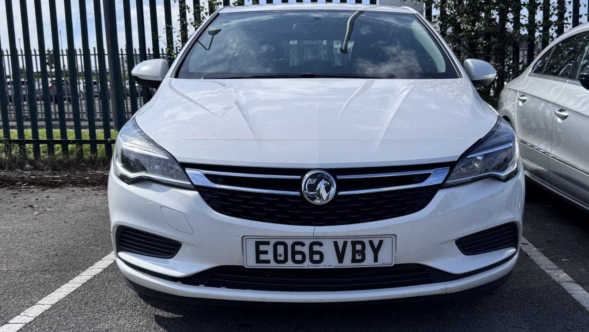 Main listing image - Vauxhall Astra