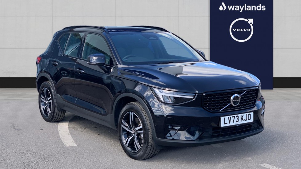 Main listing image - Volvo XC40