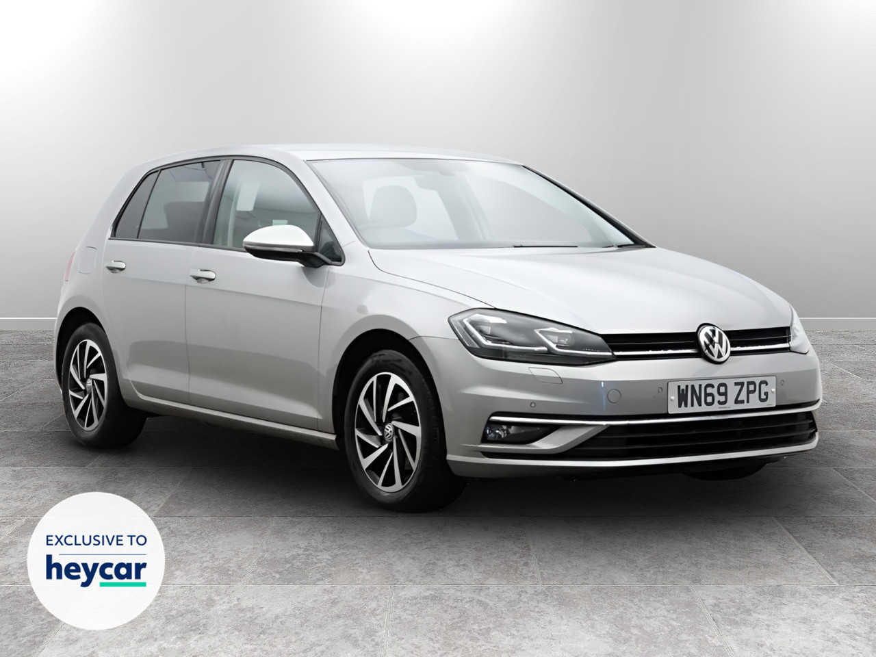 Main listing image - Volkswagen Golf