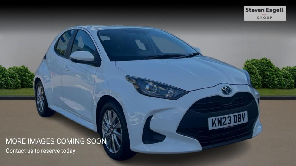 Main listing image - Toyota Yaris