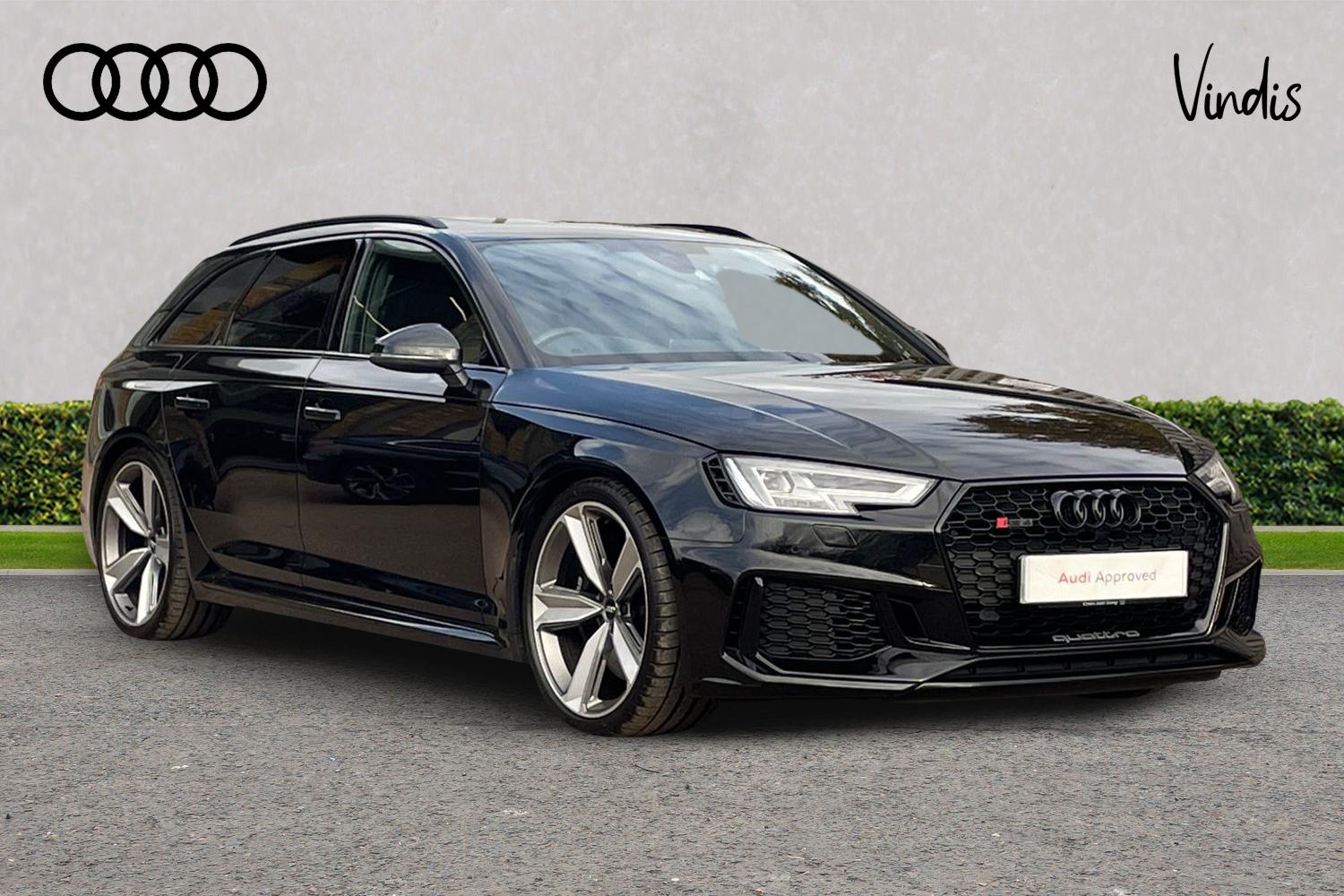 Main listing image - Audi RS4