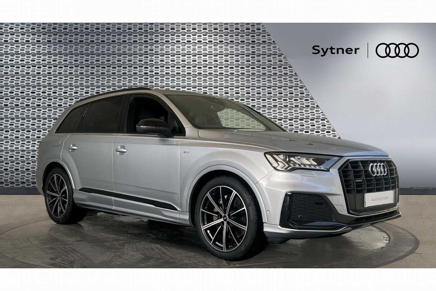 Main listing image - Audi Q7