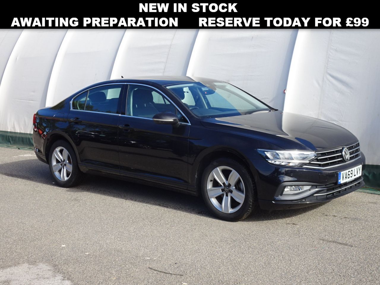 Main listing image - Volkswagen Passat