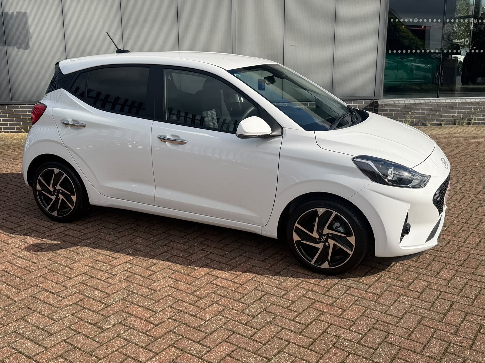 Main listing image - Hyundai i10