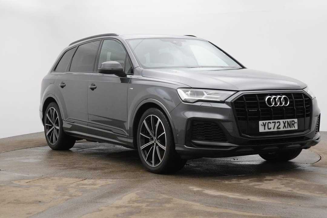 Main listing image - Audi Q7